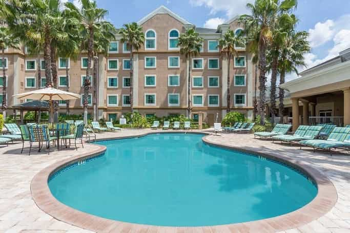 Hawthorn Suites Lake Buena Vista Poolside