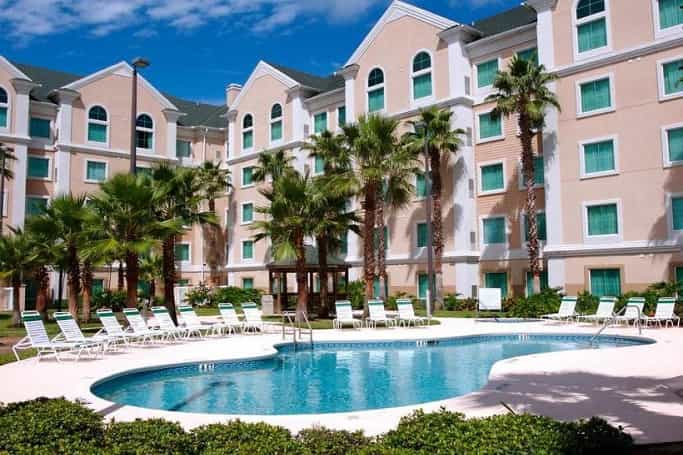 Lounge at the Pool Hawthorn Suites Lake Buena Vista