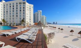 hotel zone Cancun resort