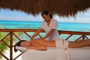 Get massage in Cancun